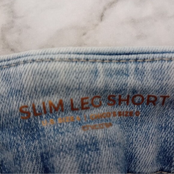 Chicos Slim Leg Light Blue Bermuda Shorts Size 4 - Picture 4 of 6